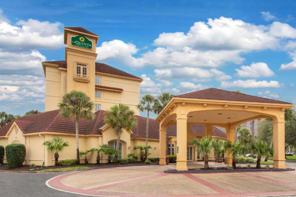 La Quinta by Wyndham Jacksonville Butler Blvd - main image