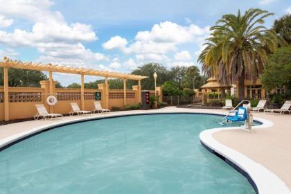 La Quinta by Wyndham Jacksonville Butler Blvd - image 2