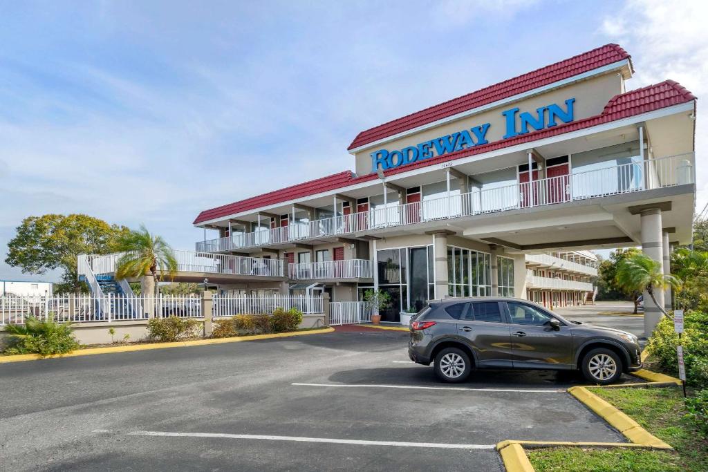 Rodeway Inn Clearwater-Largo - image 5