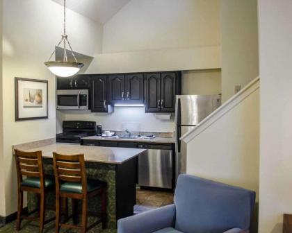 Mainstay Suites Pensacola - image 4