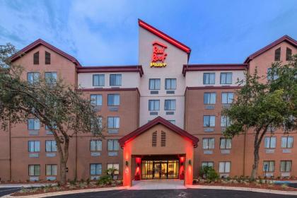 Red Roof Inn PLUS+ Jacksonville – Southpoint - image 4