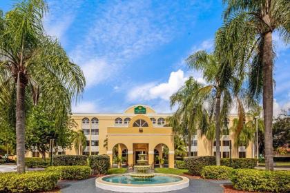 La Quinta by Wyndham miami Lakes Hialeah Florida