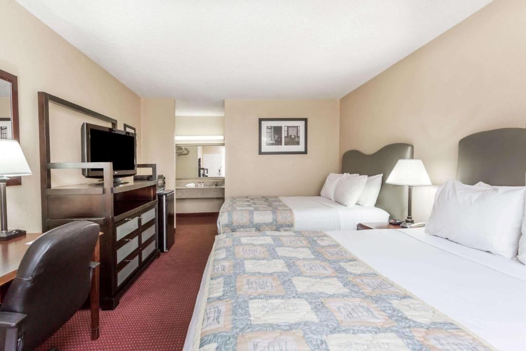 Ramada by Wyndham Altamonte Springs - image 3