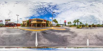 Red Roof Inn St Petersburg – Clearwater/Airport - image 2