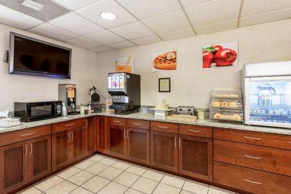 Econo Lodge Vero Beach - Downtown - image 2