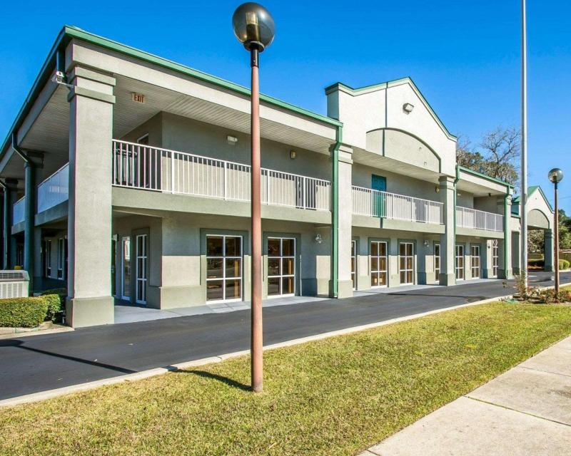 Quality Inn & Suites Panama City - main image