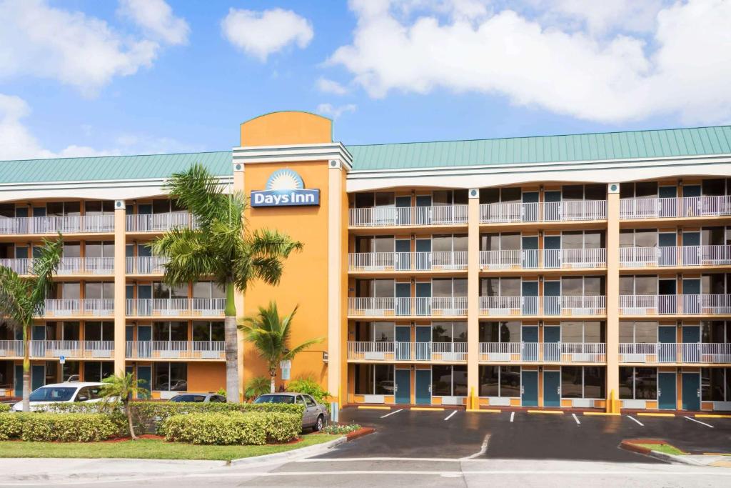 Days Inn by Wyndham Fort Lauderdale-Oakland Park Airport N - main image