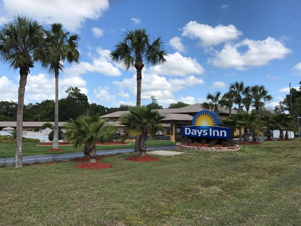 Days Inn by Wyndham Orange City/Deland - main image