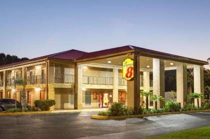 Hotel in DeFuniak Springs Florida