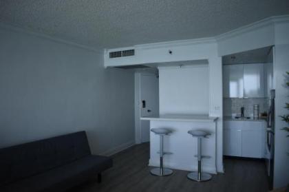 Castle Beach Studio with Ocean View - image 4