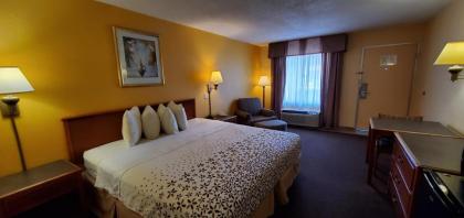 Quality Inn White Springs Suwanee - image 4