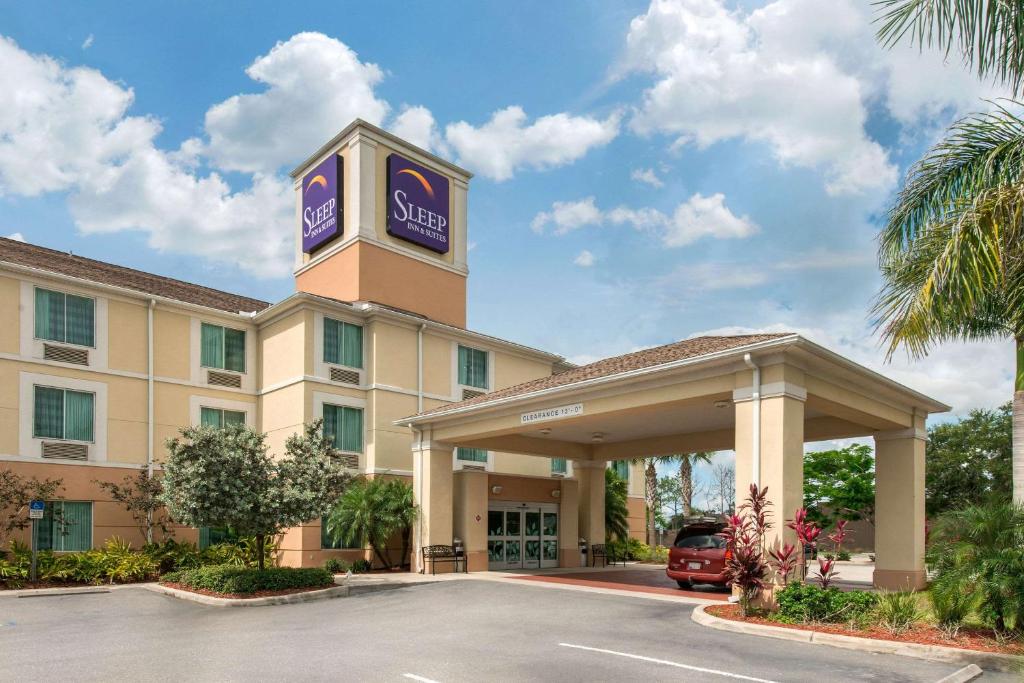 Sleep Inn & Suites Port Charlotte-Punta Gorda - main image