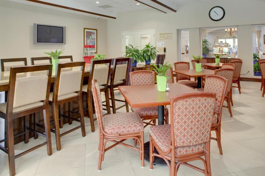 Holiday Inn Express & Suites Miami Kendall an IHG Hotel - image 4