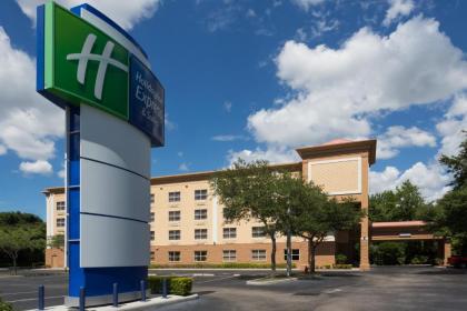 Holiday Inn Express Hotel  Suites Plant City an IHG Hotel Plant City