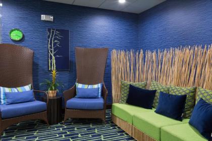 Holiday Inn Express Hotel & Suites Plant City an IHG Hotel - image 3