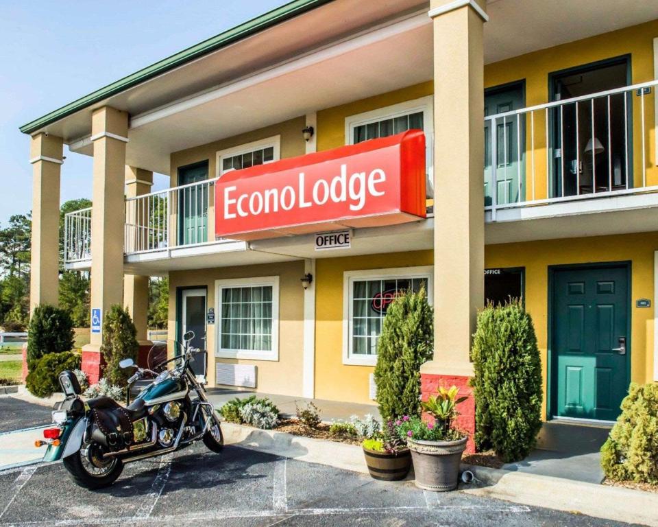 Econo Lodge Monticello - main image