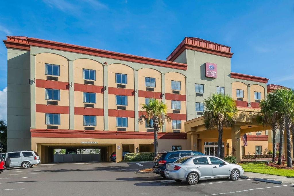 Comfort Suites West Jacksonville - main image