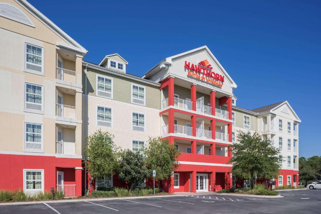 Hawthorn Suites by Wyndham Panama City Beach FL - main image