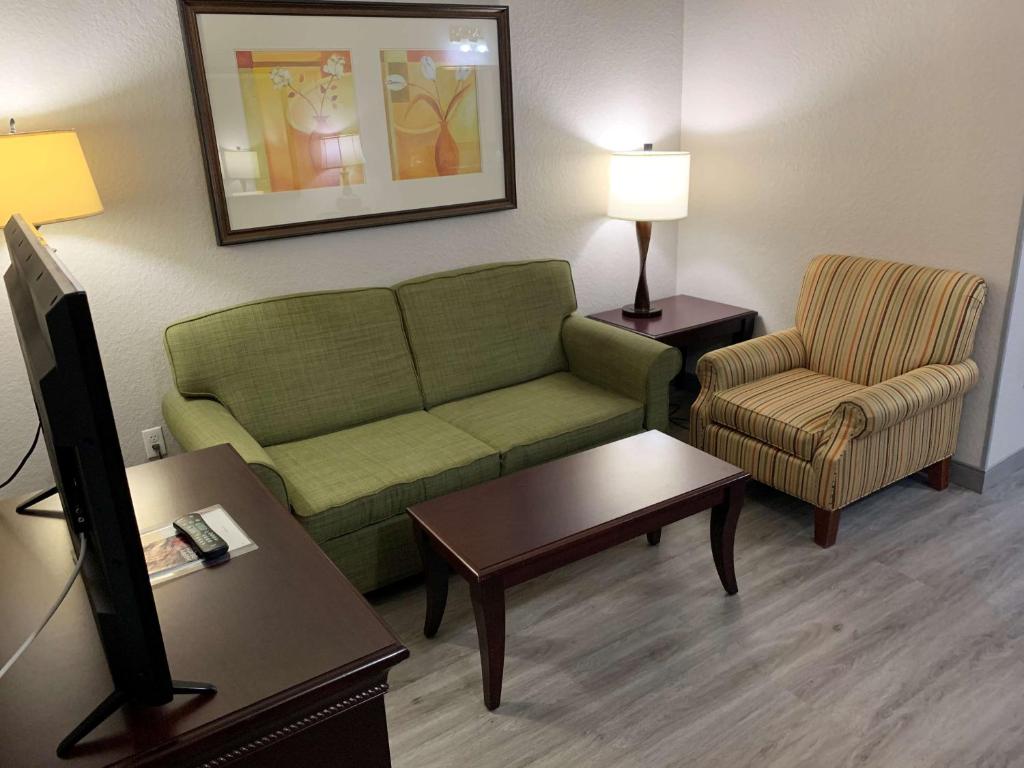 Country Inn & Suites by Radisson Jacksonville West FL - image 2