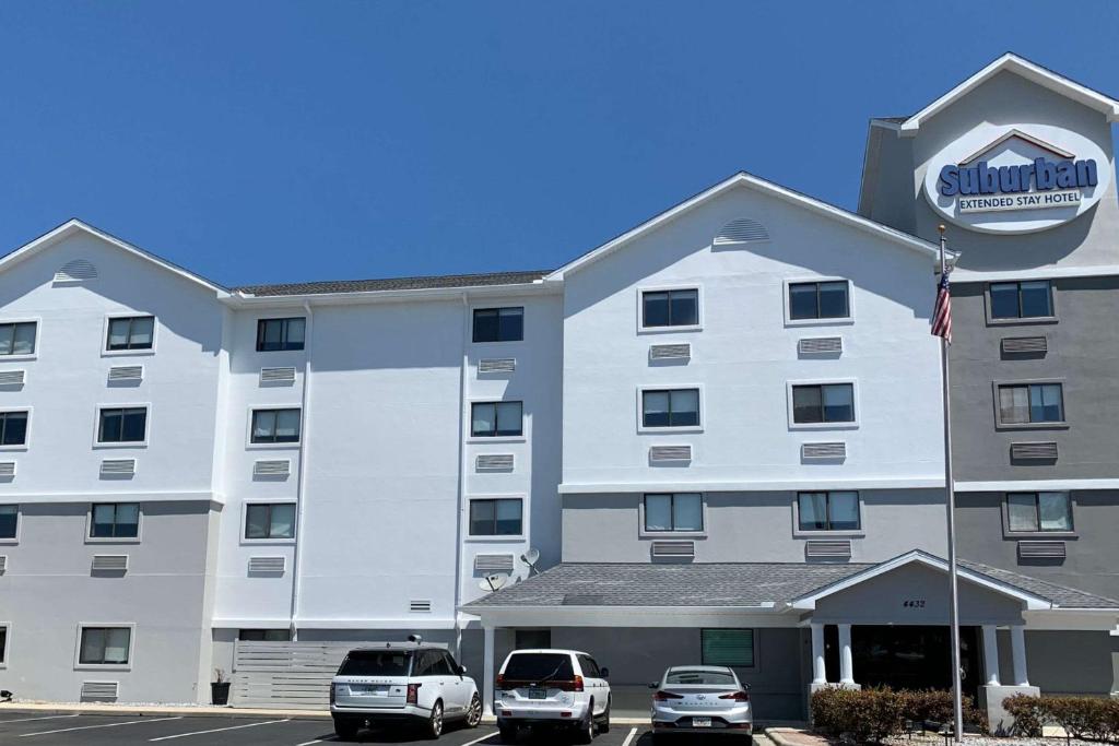 Suburban Extended Stay Hotel near Panama City Beach - image 4