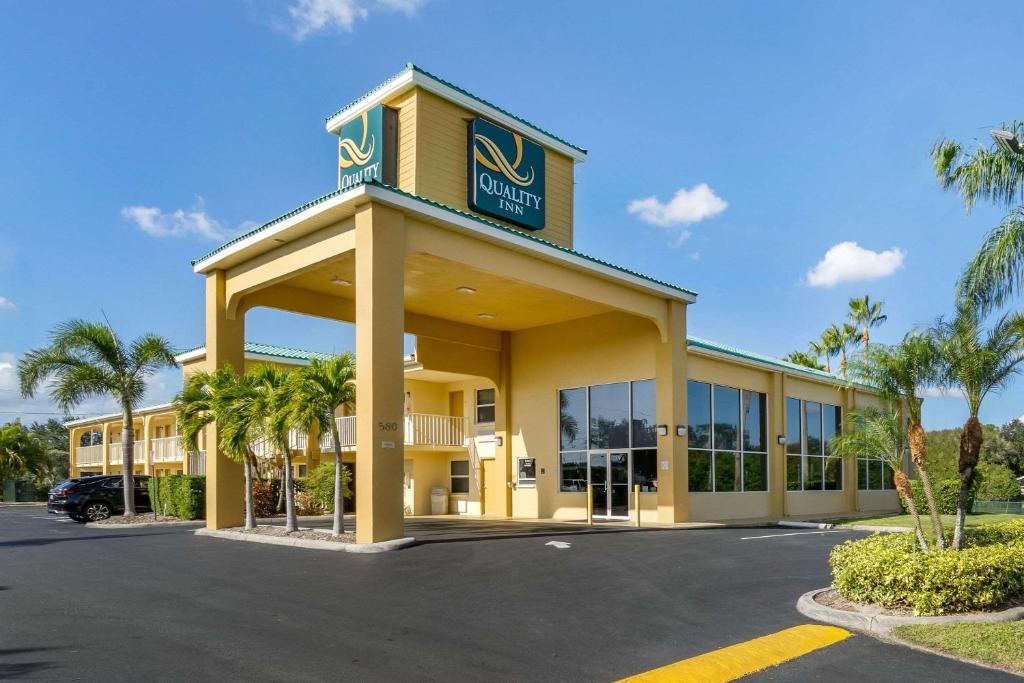 Quality Inn Bradenton North I-75 - main image