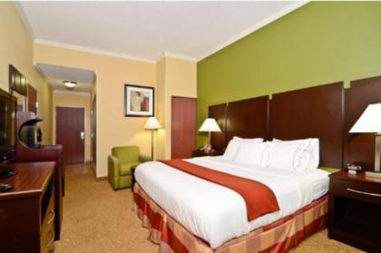 Holiday Inn Express & Suites Bonifay an IHG Hotel - image 5