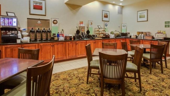 Country Inn & Suites by Radisson Crestview FL - image 3