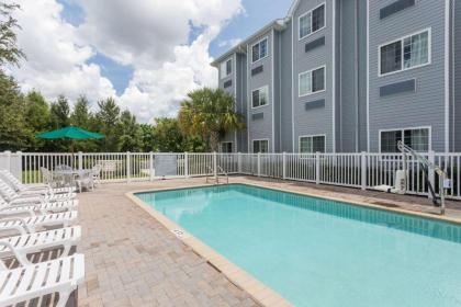 Microtel Inn & Suites by Wyndham Spring Hill/Weeki Wachee - image 5