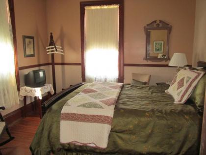 Pensacola Victorian Bed & Breakfast - image 2