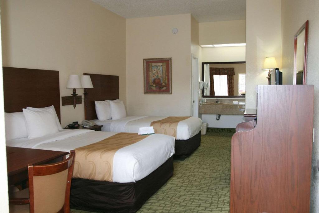 Quality Inn - Weeki Wachee - image 3