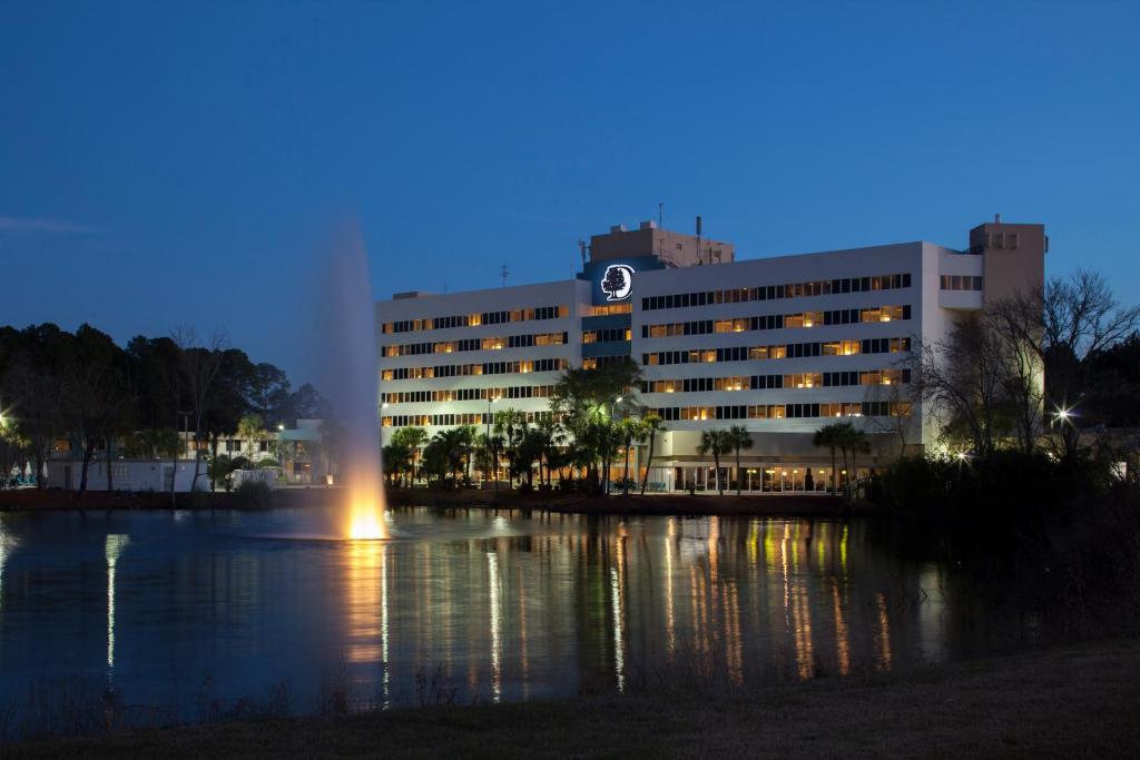 DoubleTree by Hilton Hotel Jacksonville Airport - main image