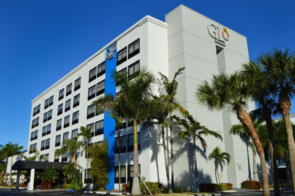 GLō Best Western Ft. Lauderdale-Hollywood Airport Hotel - main image