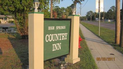 High Springs Country Inn - image 1