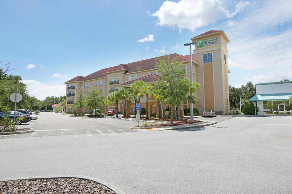 Holiday Inn Express Tampa North Telecom Park an IHG Hotel - main image