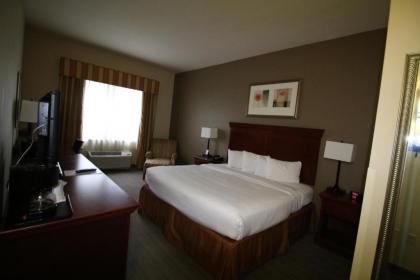 Country Inn & Suites by Radisson Tampa Casino Fairgrounds FL - image 5