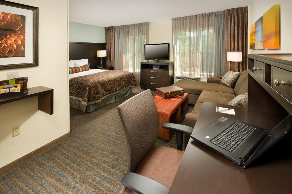 Staybridge Suites Miami Doral Area an IHG Hotel - image 5