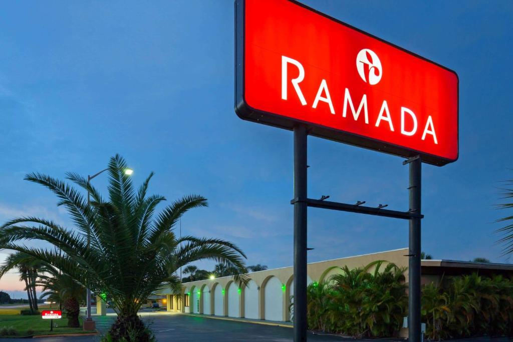 Ramada by Wyndham Lake Placid - main image