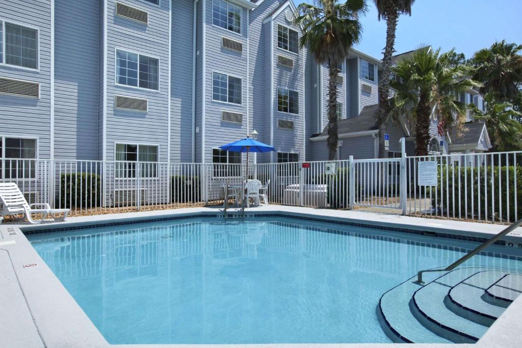 Microtel Inn & Suites Palm Coast - image 5