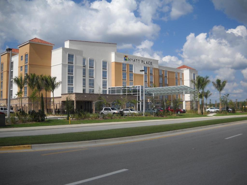 Hyatt Place Fort Myers at the Forum - main image