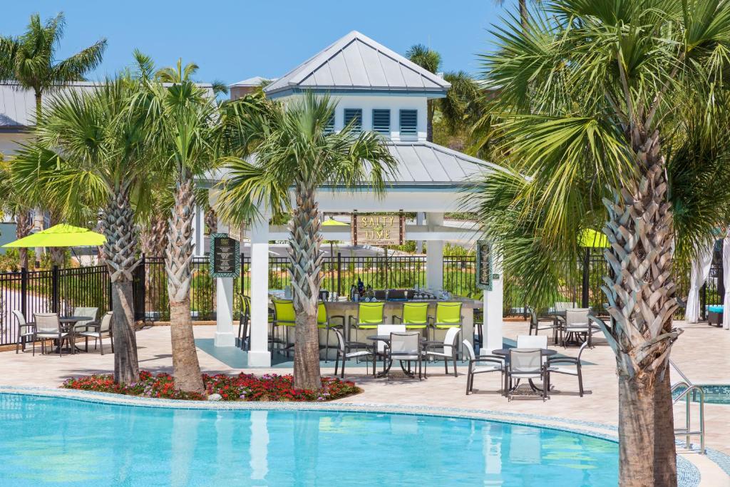 Hilton Garden Inn Key West / The Keys Collection - image 2