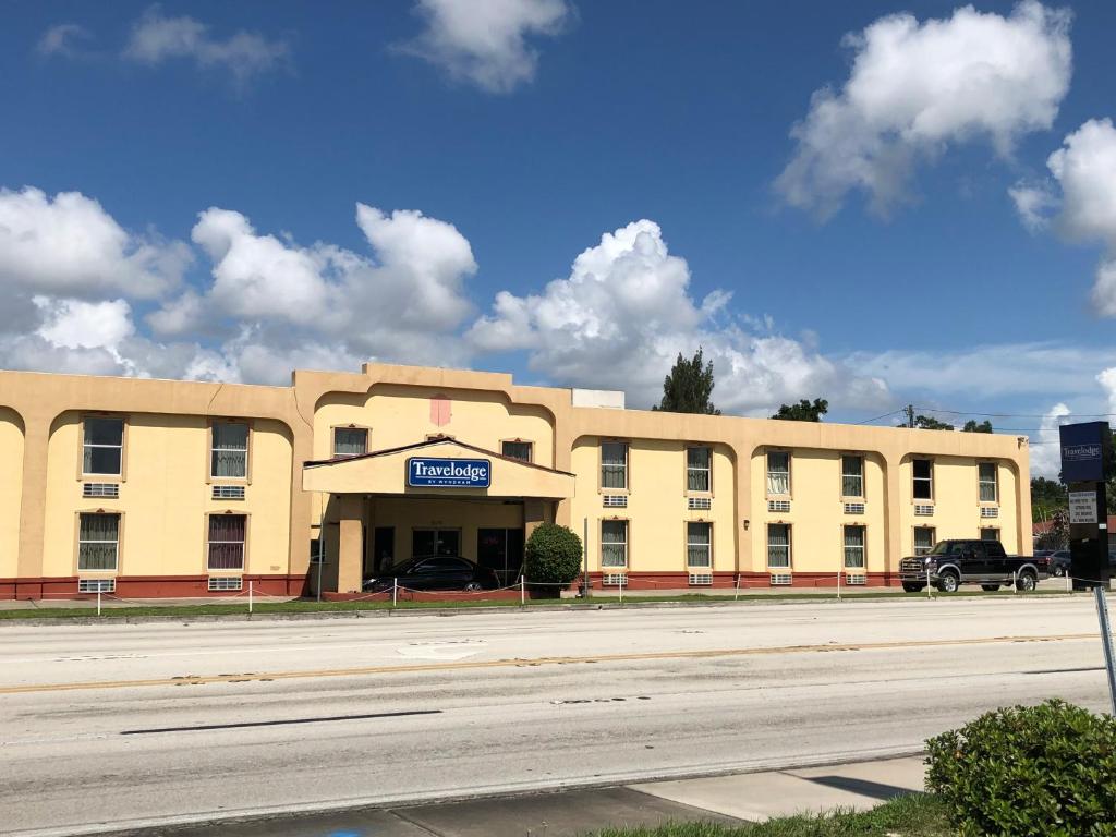 Travel Inn Winter Haven - main image