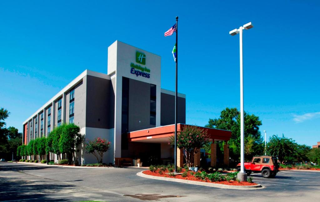 Holiday Inn Express Tallahassee an IHG Hotel - main image