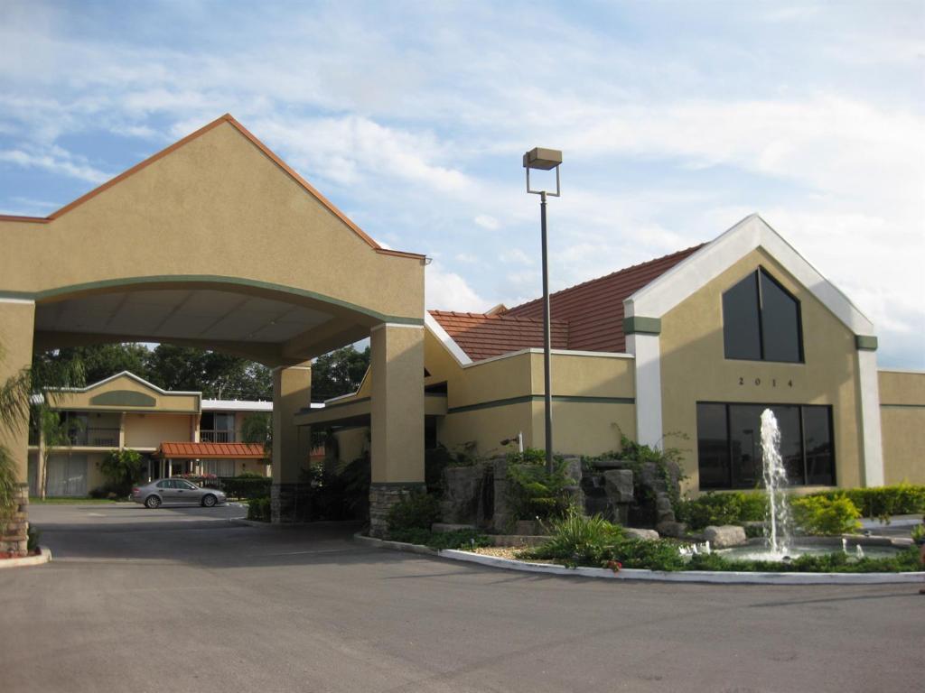 Best Western Orlando West - image 2