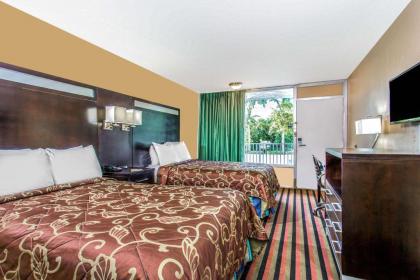 Days Inn by Wyndham Fort Lauderdale Airport Cruise Port - image 5