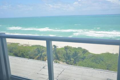 New Point Miami Beach Apartments - image 5