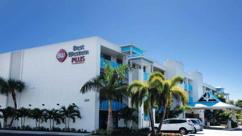 Best Western Plus Siesta Key Gateway - main image