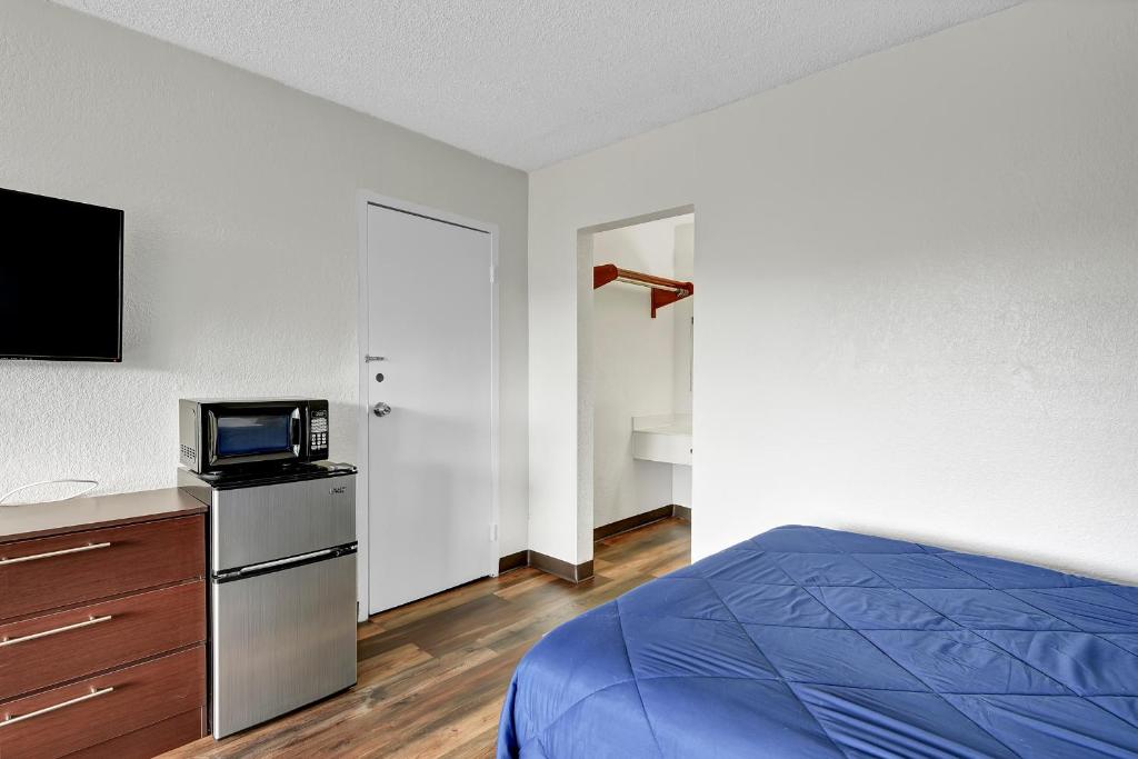 Zen Living Suites Extended Stay - Jacksonville - Orange Park - image 5