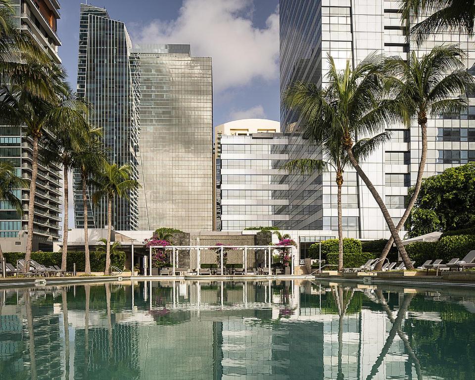 Four Seasons Hotel Miami - main image