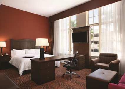 Hampton Inn & Suites Bradenton - image 2