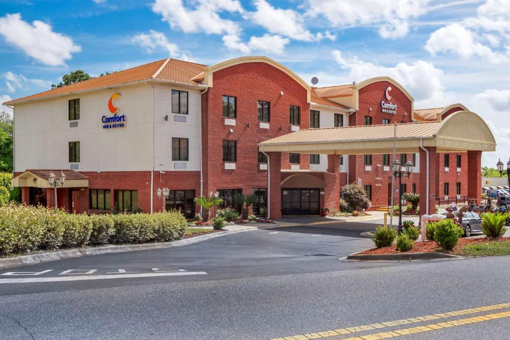 Comfort Inn & Suites Midway - Tallahassee West - main image